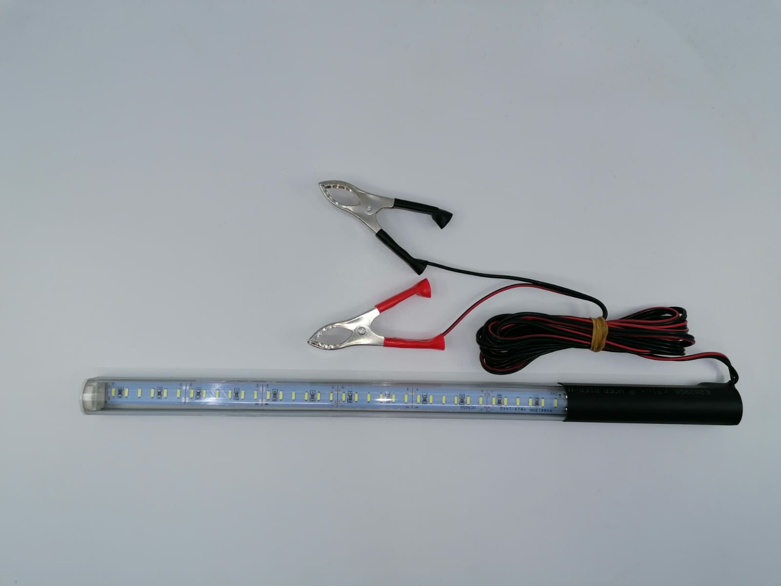SEYYAR LED LAMBA 12V MIKNATISLI AKÜ MAŞALI (AÇ KAPA BUTONLU) | AUTOMARS